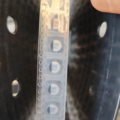 EEEFK1C221XP 日本松下 16V220UF 高频低阻贴片电容 CFK 6.3X7.7