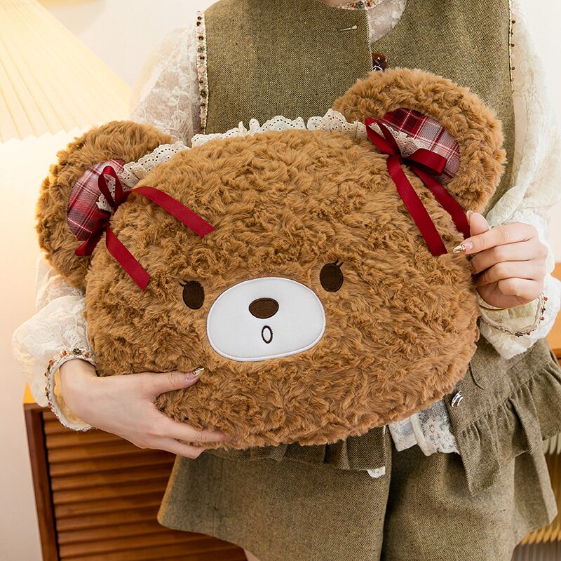 可爱小熊毛绒抱枕靠垫棕色卡通风家居装饰枕头办公室午睡枕靠背垫