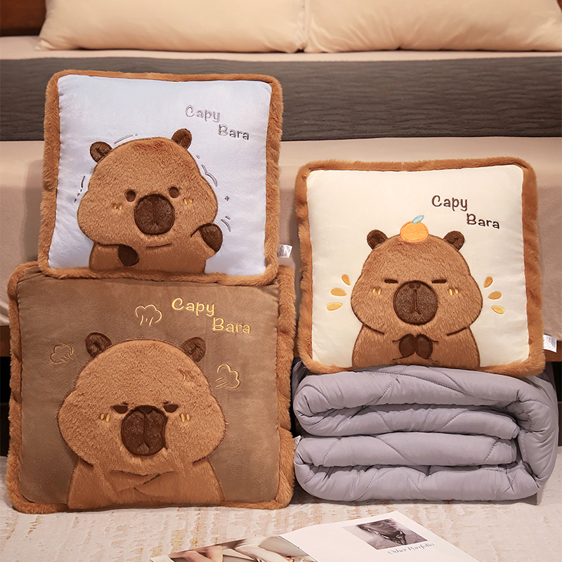卡皮巴拉抱枕被子两用加厚办公室