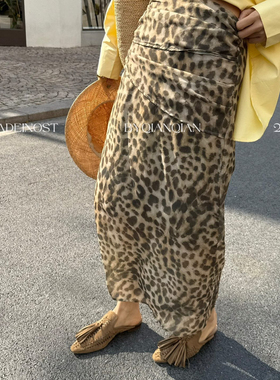 MADEIN OST-26年早春复古简约大气半身裙印花折皱收胯半身裙91199