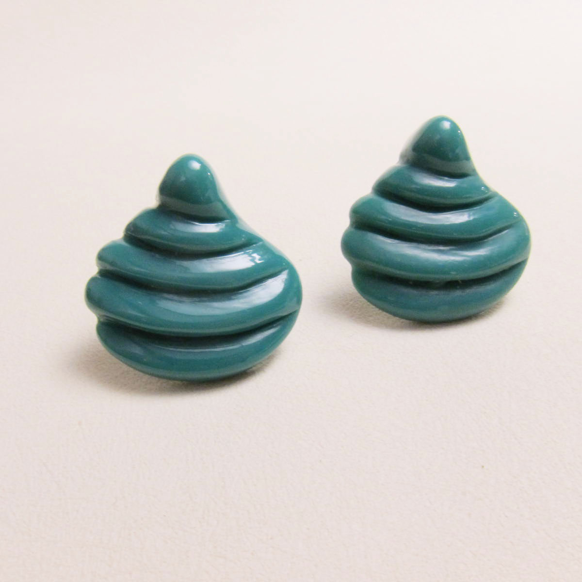 【U*G*O CORREANI】意产绿螺层叠耳夹~Jessie的维琴察 中古,个性定制/设计服务/DIY,其它饰品定制,淘宝优惠券,粉丝福利购,淘宝优惠卷