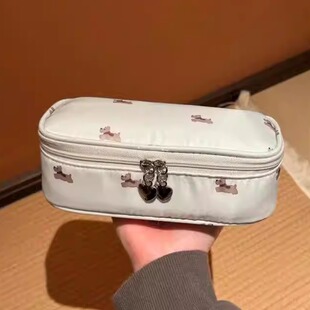 可爱小狗化妆包外出旅行便携式可手提大容量收纳包分区防水洗漱包