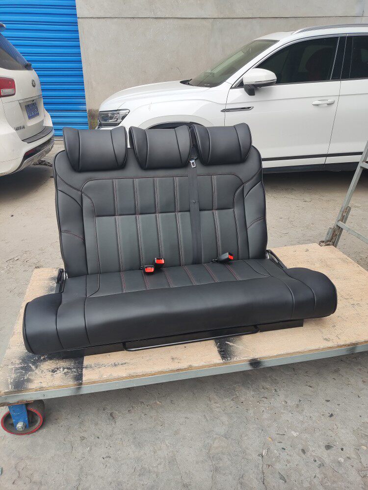 牧马人bj40改床车自驾游后排三人座可放平座椅无损安装汽车座椅