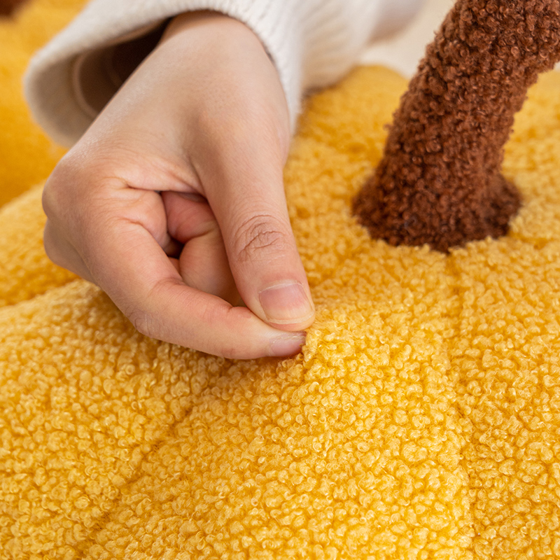 卡通南瓜抱枕可爱女生创意异形沙发靠垫圆形毛绒玩具白色靠垫大号