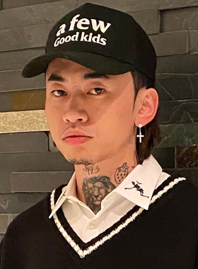 S925纯银马思唯同款十字架耳钉男女嘻哈2022新款潮耳坠耳环防过敏