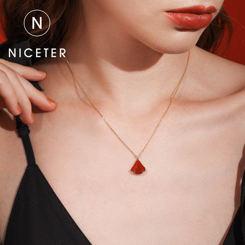 纯银小裙子项链女潮网红贝壳扇形锁骨链2020年新款白贝母扇子吊坠