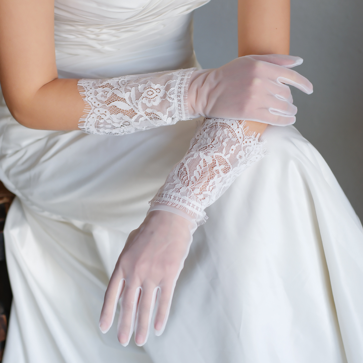优雅短款白色蕾丝新娘婚纱手套