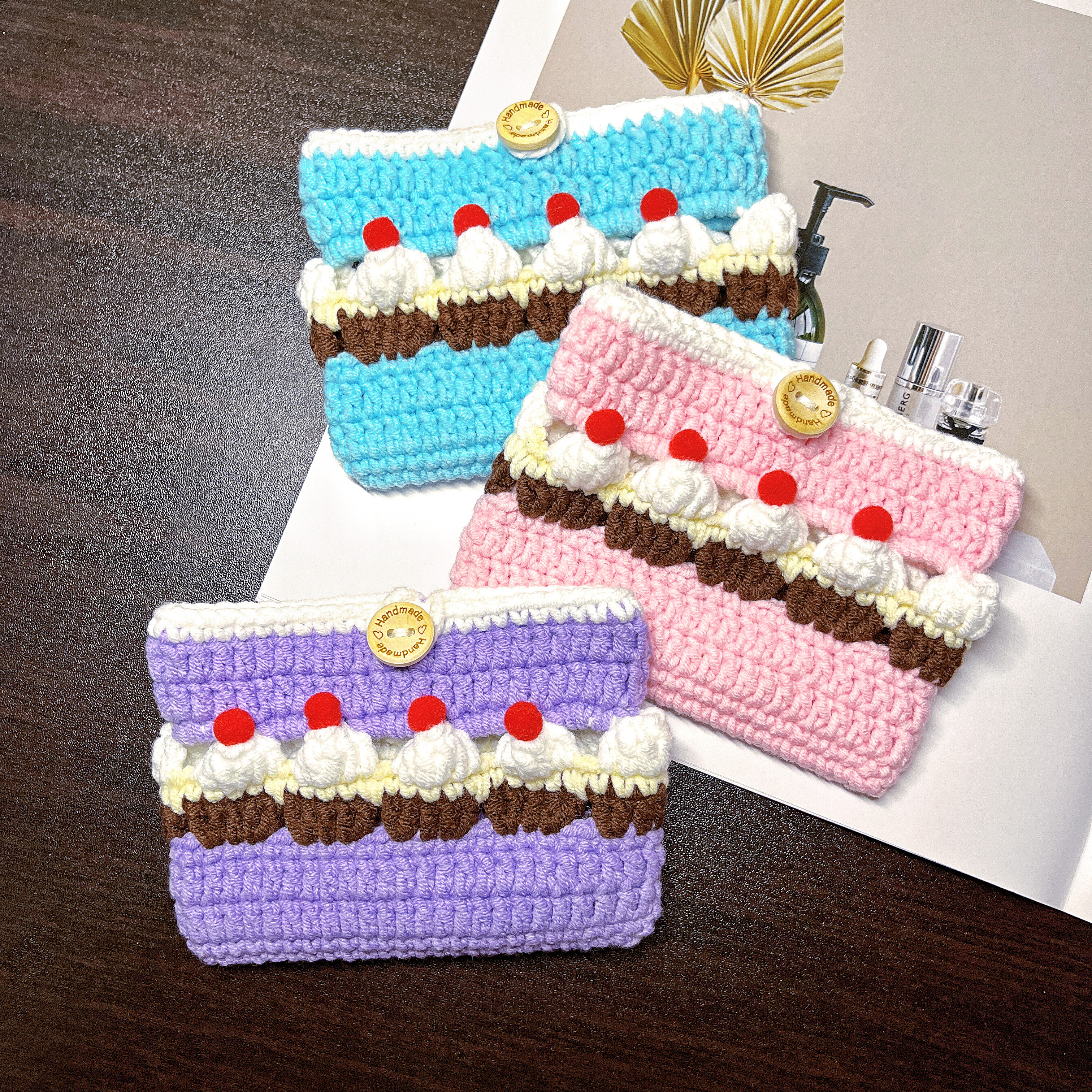 成品 牛奶棉毛线钩织蛋糕卡包可爱小东西收纳杂物包零钱包耳机包