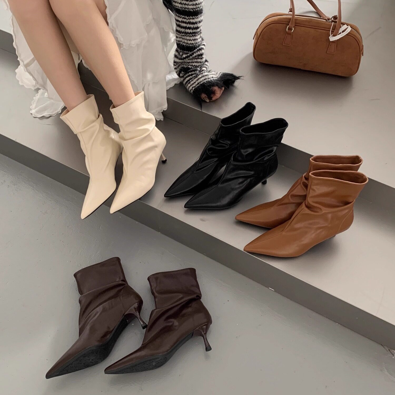 2025新款小众高级感尖头细跟高跟鞋褶皱堆堆靴女短靴子瘦瘦靴裸靴