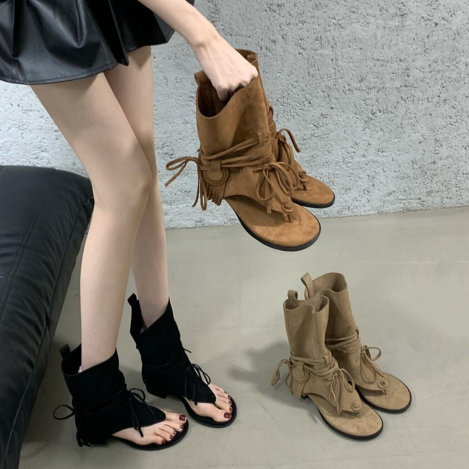 欧美风真皮流苏交叉绑带夹趾人字凉靴女2026夏新款短筒粗跟短靴子