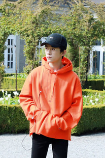 2018tfboys易烊千玺明星同款卫衣男女学生宽松湖绿色加绒加厚情侣