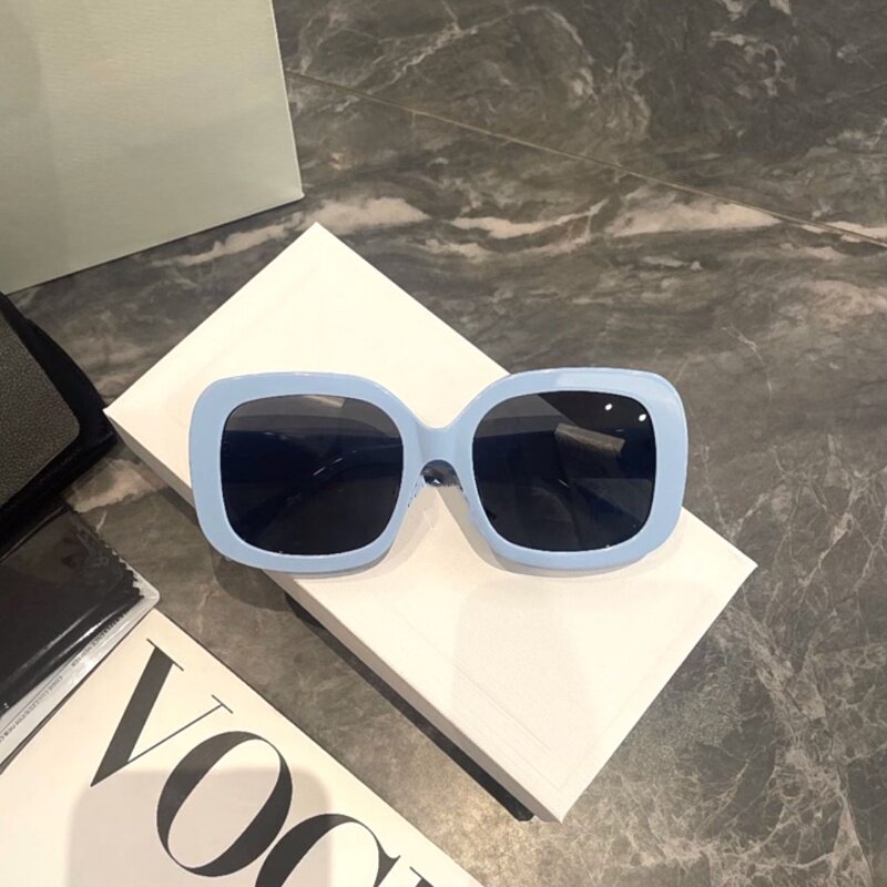2024夏新款凯旋门防紫外线太阳镜女款明星同款白色潮流墨镜