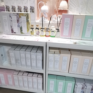 MINISO名创优品大师经典香薰午后风铃晴日繁花粉黛依兰烟雨豆蔻