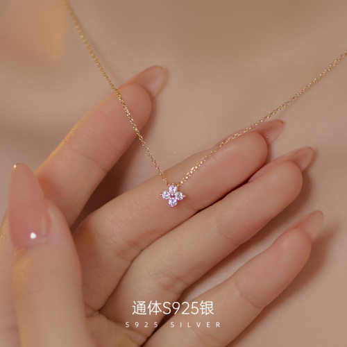 S925纯银四叶草项链女2026新款轻奢高级感镀K金时尚颈链