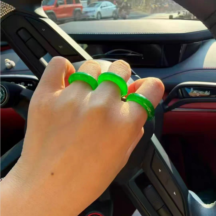 冰种帝王绿辣绿色玉石戒指指环