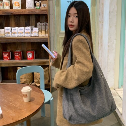 高级质感！陈奶奶毛呢秋冬单肩包