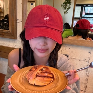 酒心朗姆 显脸小百搭弯檐鸭舌帽 复古软顶刺绣棒球帽女春夏新款