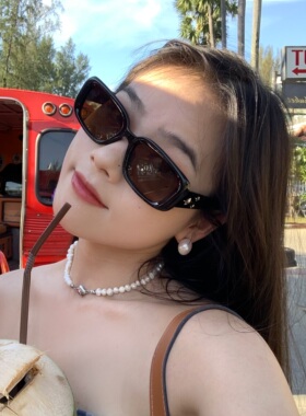 陈奶奶辣妹显瘦长方形墨镜