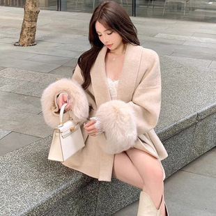 杏色毛毛袖外套女秋冬季收腰秋季系带毛呢外套短款高级感宽松大衣