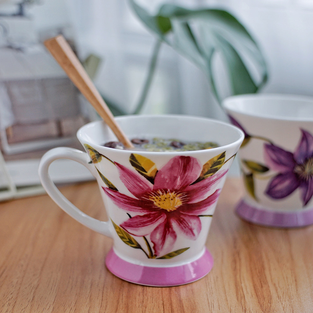 骨瓷宽口花朵奶杯办公室日用大水杯红茶咖啡牛奶水果茶杯欧式创意