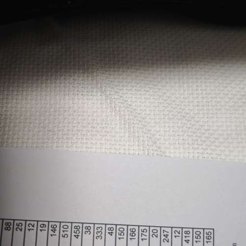 DMC 18CT 绣布 非漂白色 50*55cm锁边