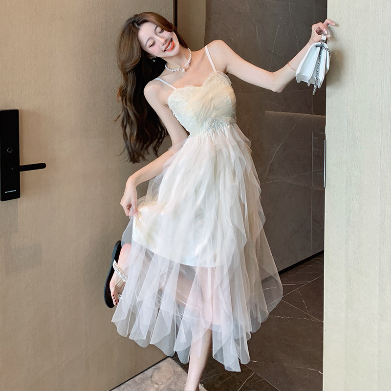 小白裙轻婚纱仙女网纱日常礼服小个子性感抹胸吊带连衣裙