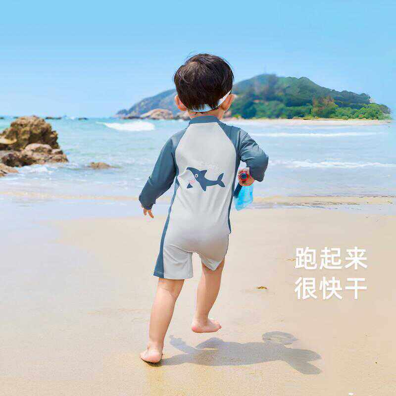 儿童连体短袖泳衣男童夏季可爱鲨鱼防晒速干游泳衣温泉度假套装