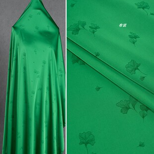 草绿色 中式暗纹银杏叶子仿醋酸提花面料 光泽衬衫连衣裙丝滑布料