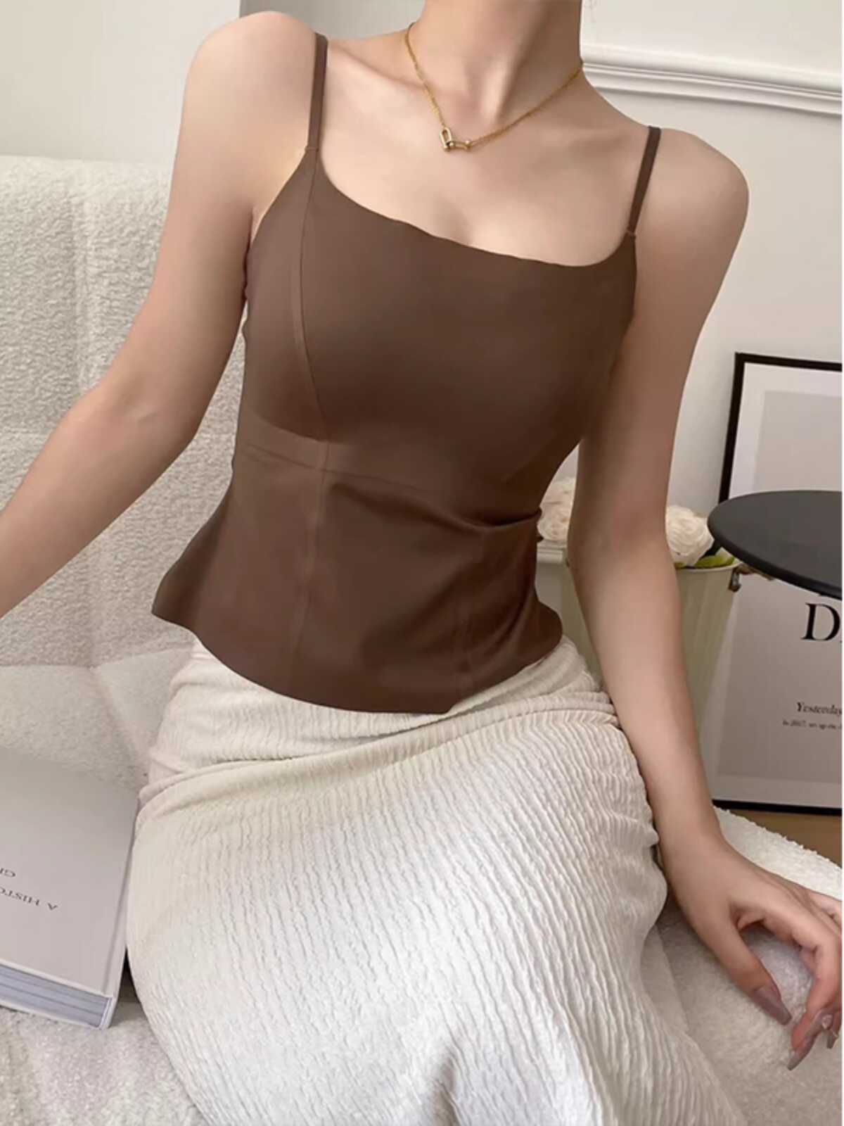 吊带背心女款爆款2024新款内搭自带胸垫文胸一体百搭打底美背内衣