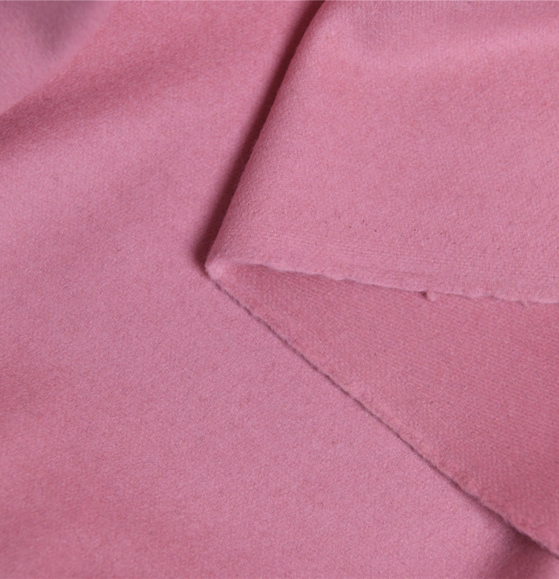 草莓粉红 TSE贴身软暖手感丝滑微短顺山羊绒580克150宽 设计师