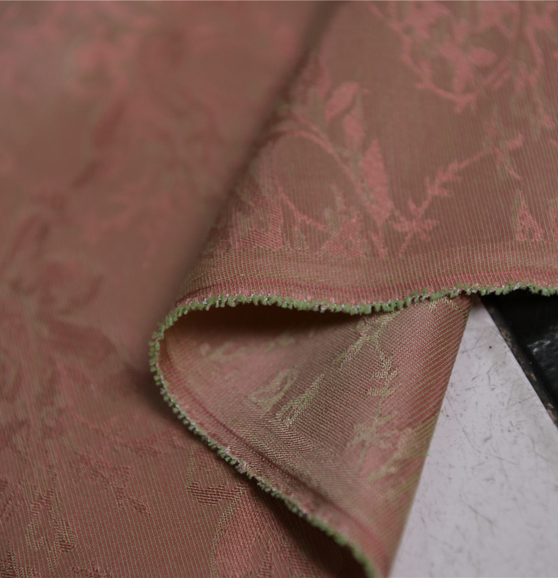 暗香浮动 树枝联纹 高级定织交织真丝提花绸21姆70丝138宽 设计师