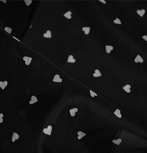 小爱心 ZlM品牌新花真丝亚麻14姆60丝40亚麻135宽 设计师布料