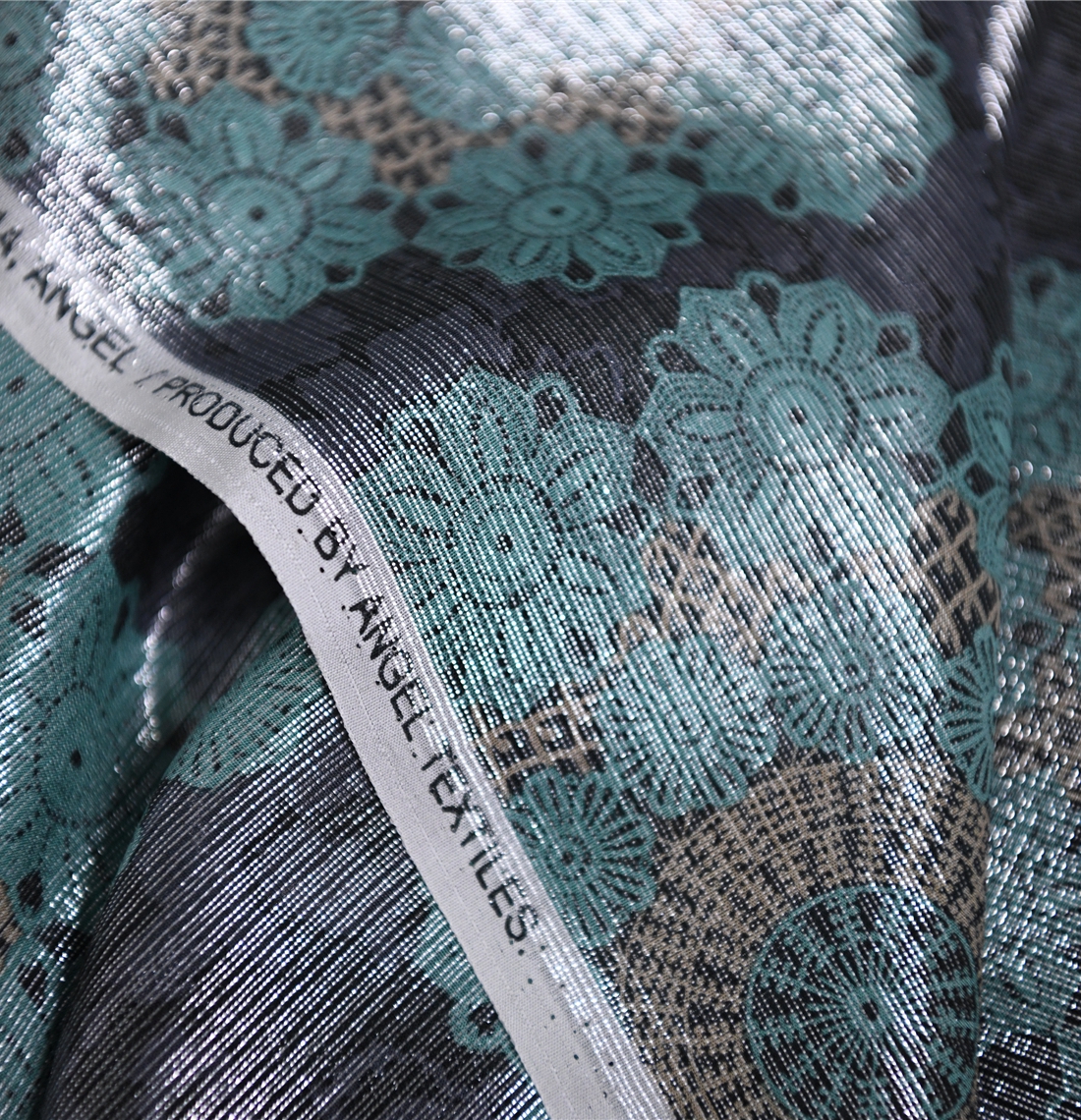 摩登烟火 大牌客供真丝浣纱织金14姆100丝115宽 设计师布料