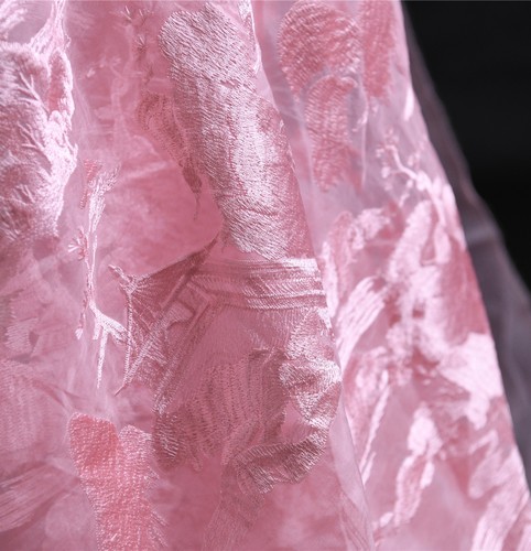 西湖之春 满图刺绣工艺重磅真丝欧根纱34姆100丝130宽  设计师