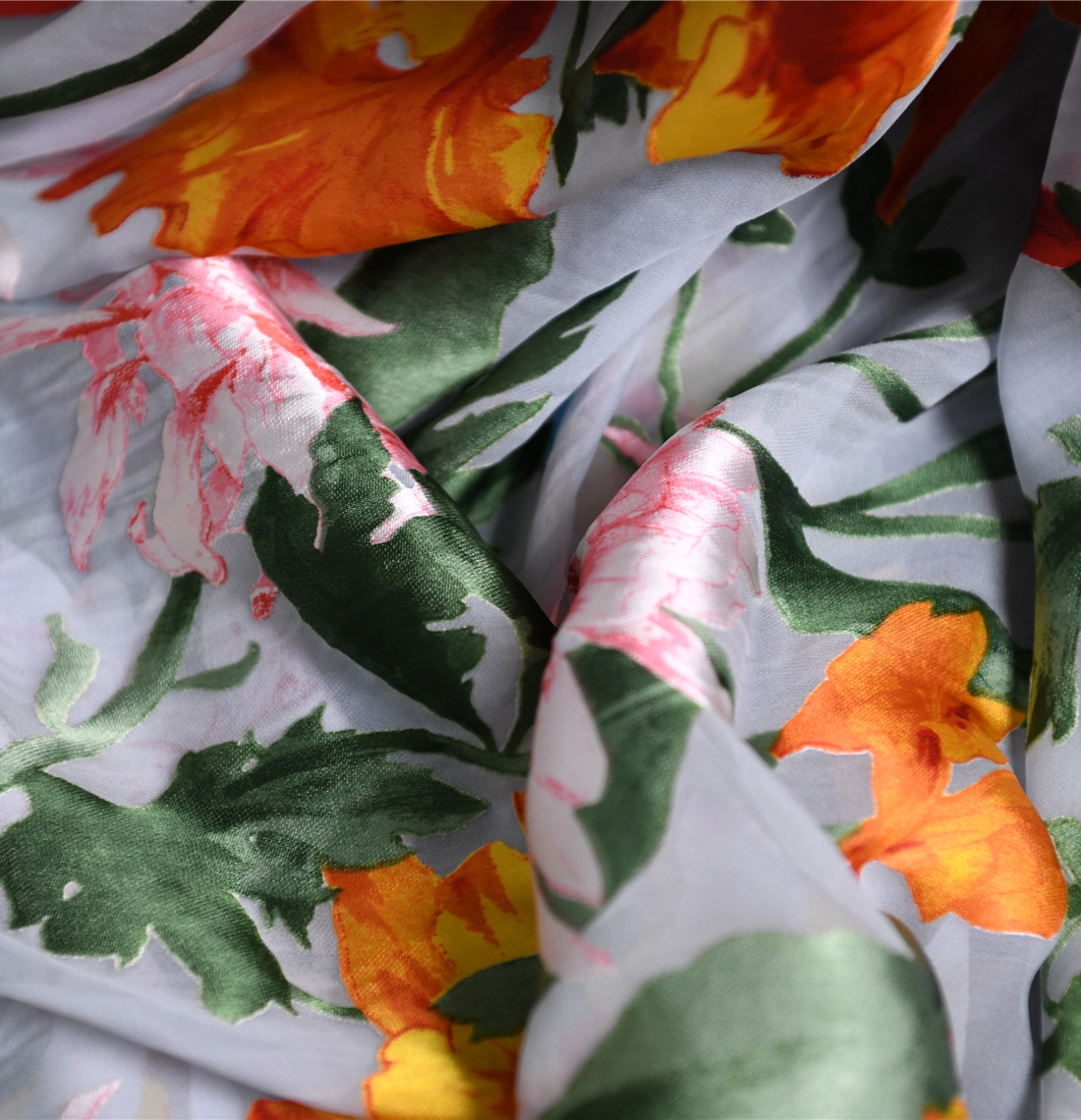 漫时光栖地 大牌订单真丝烂花绡15姆100丝138宽 设计师布料