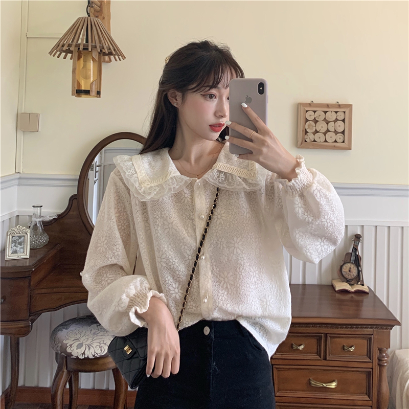 Real shot and real price design: a small number of fairies sweet heavy industry Lace Long Sleeve Shirt baby collar bubble sleeve top