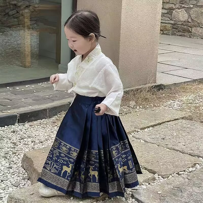 女童马面裙春秋季新款汉服中式儿童高端明制古装中国风男童抖音唐