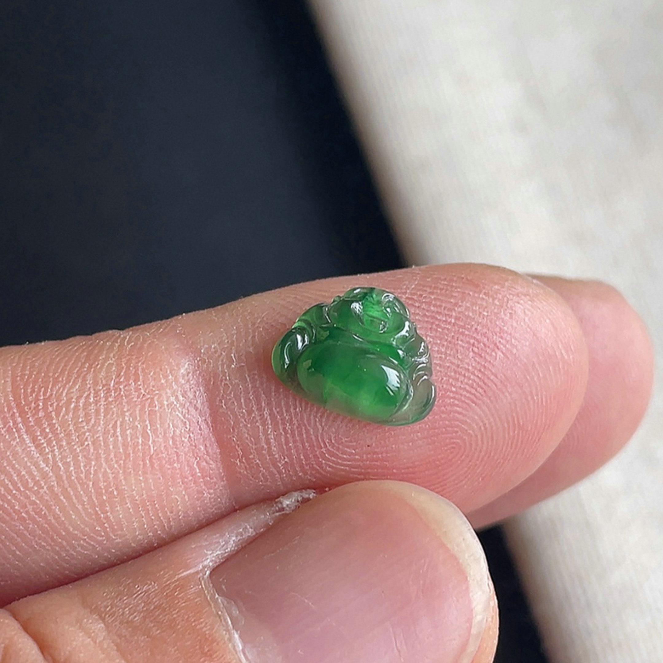 冰种满绿佛公戒面缅甸翡翠A货