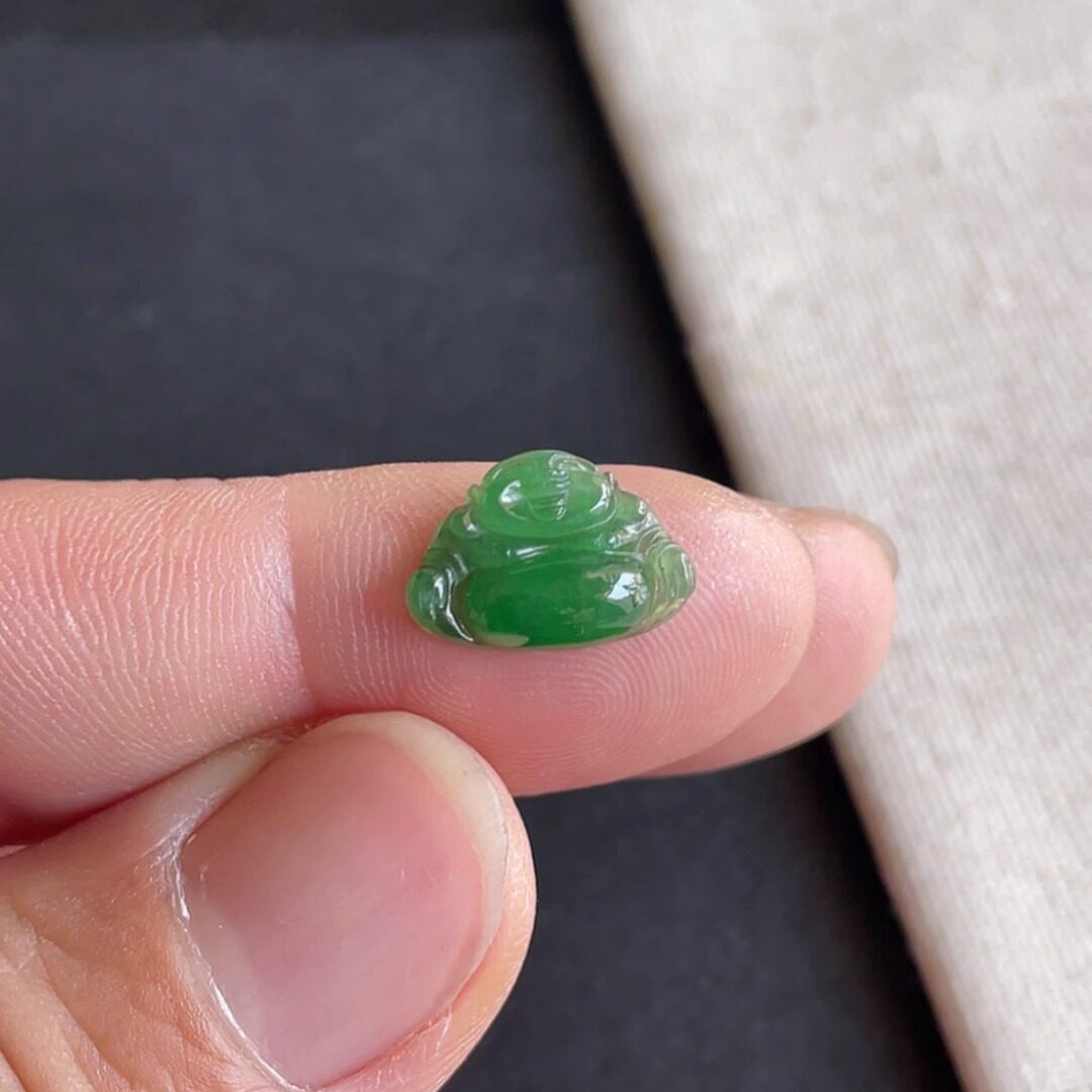 0603-1天然老坑冰种满绿佛公戒面 翡翠A货送证书～金晶翡翠