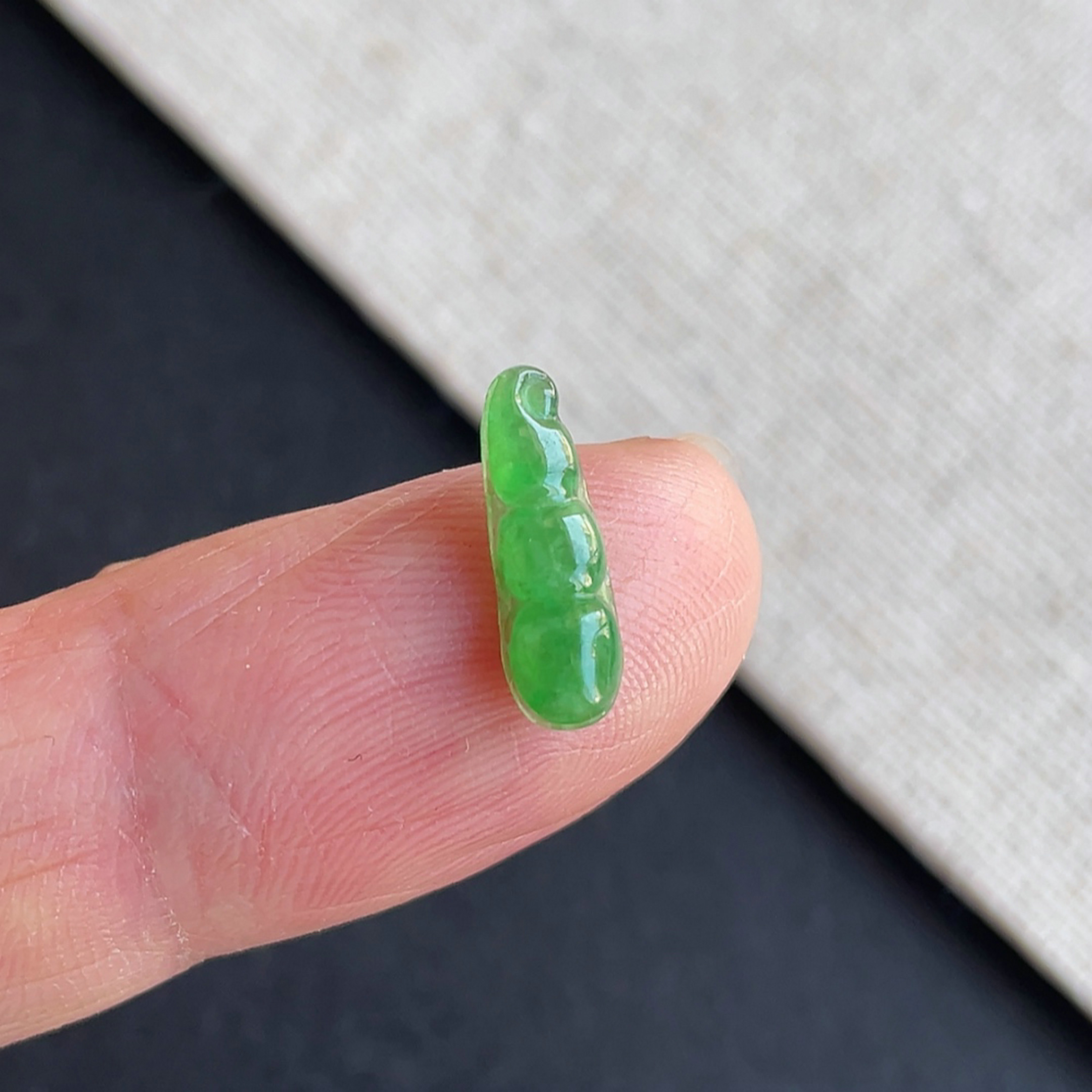 天然翡翠A货裸石冰种阳绿发财豆吊坠戒面 附鉴定证书 支持复检