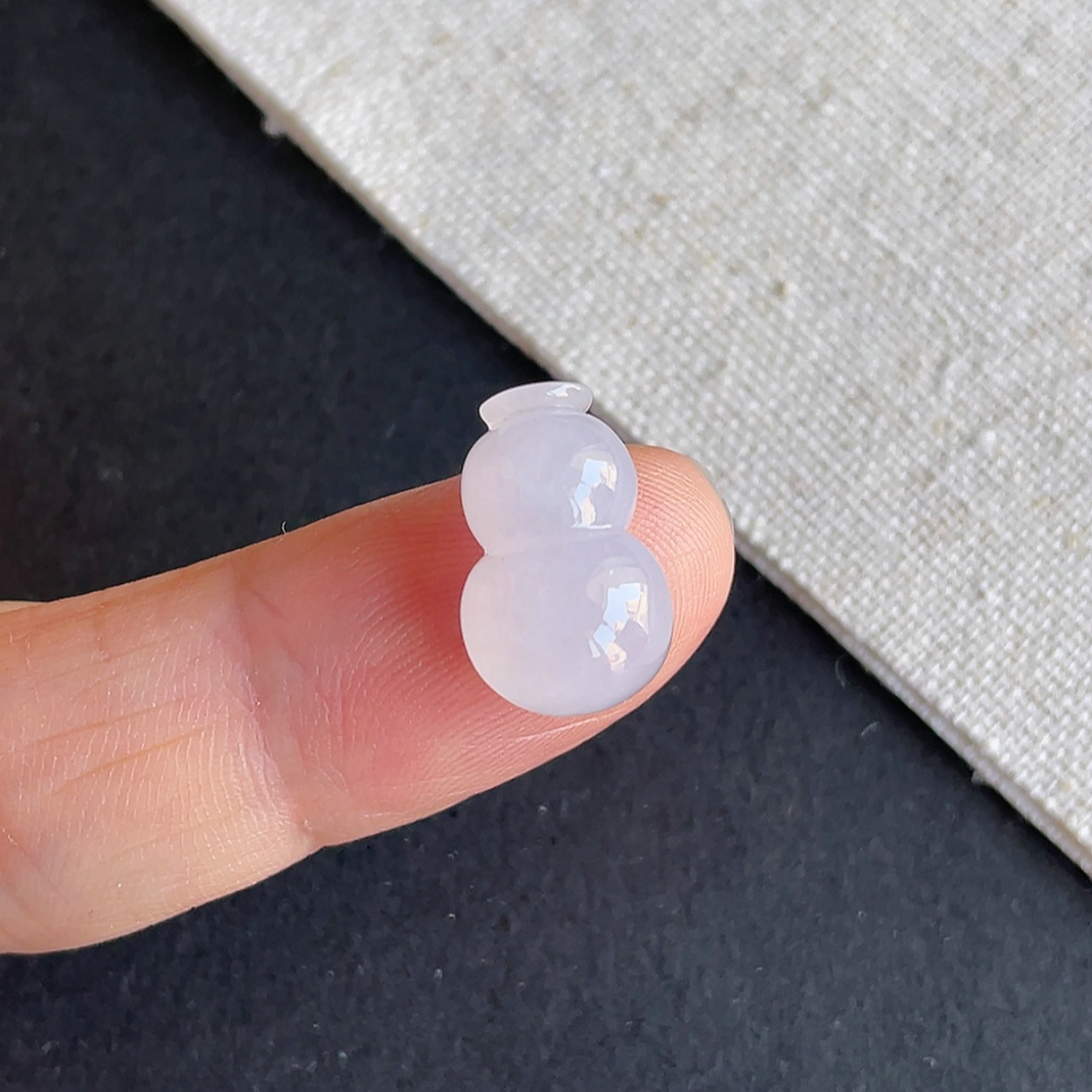 缅甸天然A货翡翠紫色葫芦戒面