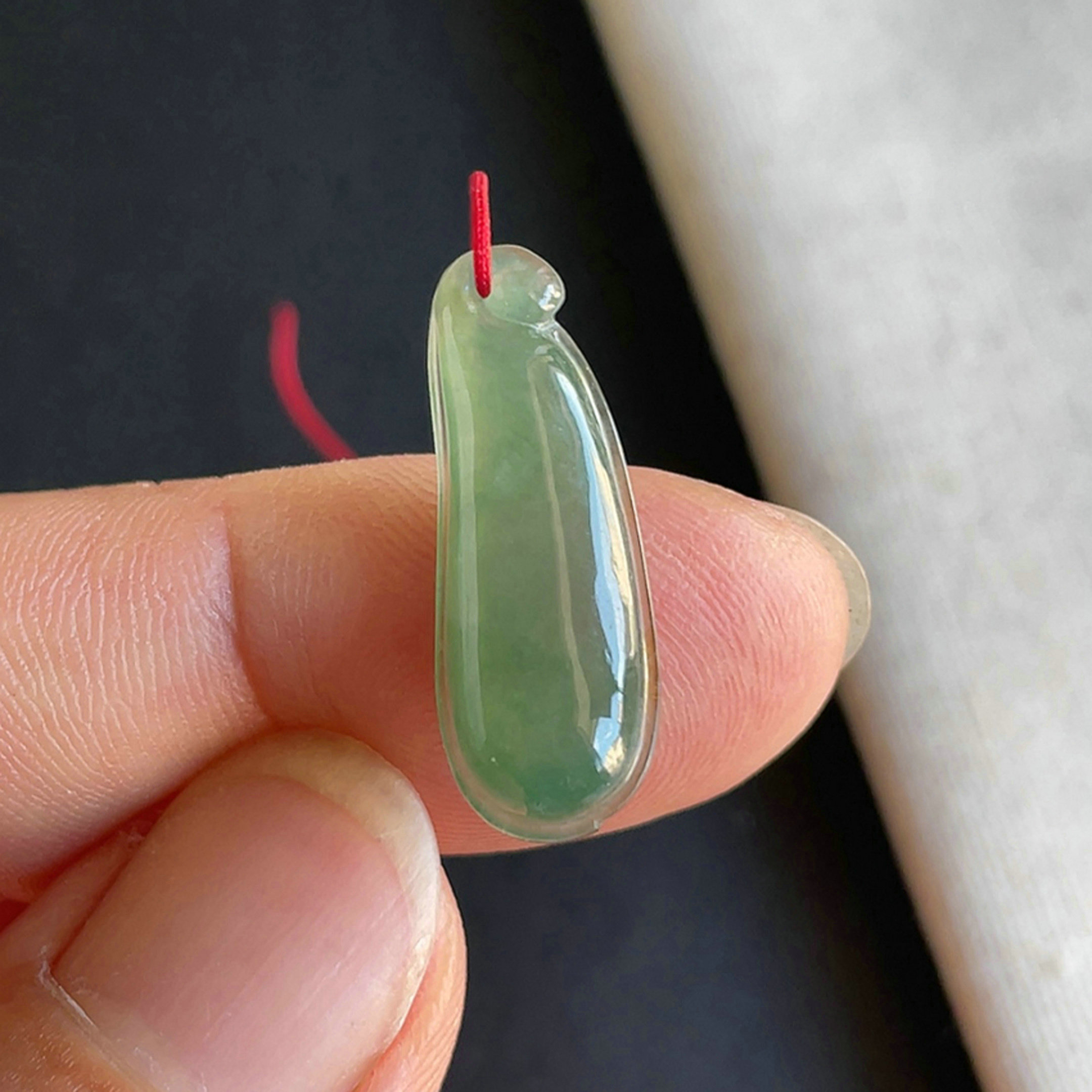 冰种满绿福瓜吊坠天然玉石翡翠