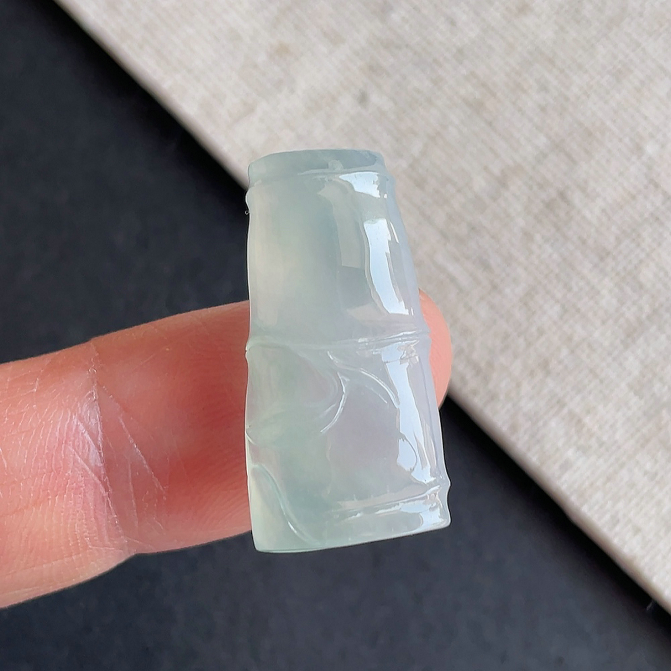缅甸翡翠冰种起胶感竹节吊坠