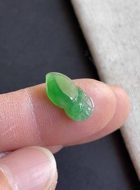 0325-3天然老坑冰种阳绿玄武戒面 翡翠A货送证书～金晶翡翠