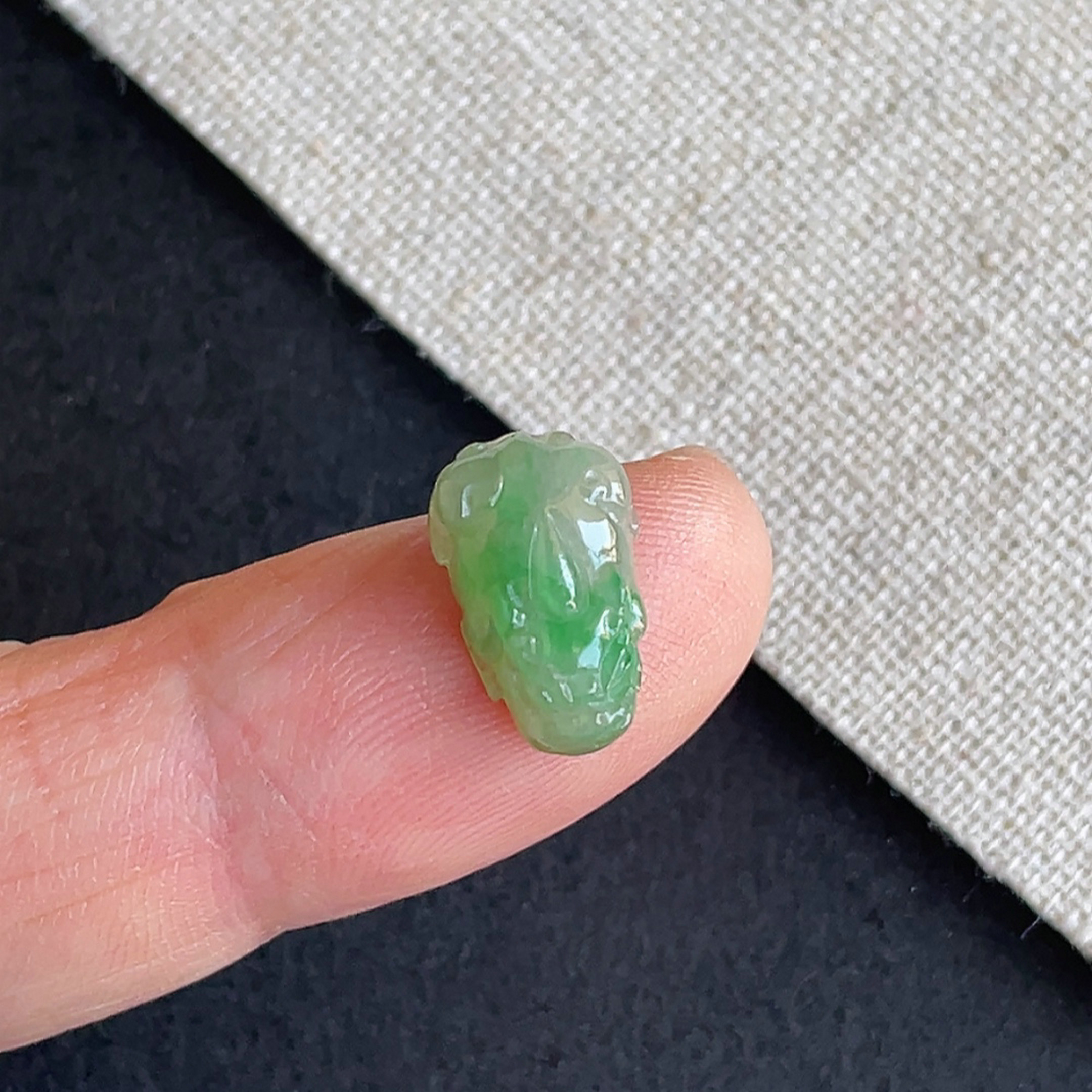 0107a4缅甸玉石天然A货翡翠老坑冰糯种飘阳绿貔貅戒面～金晶翡翠