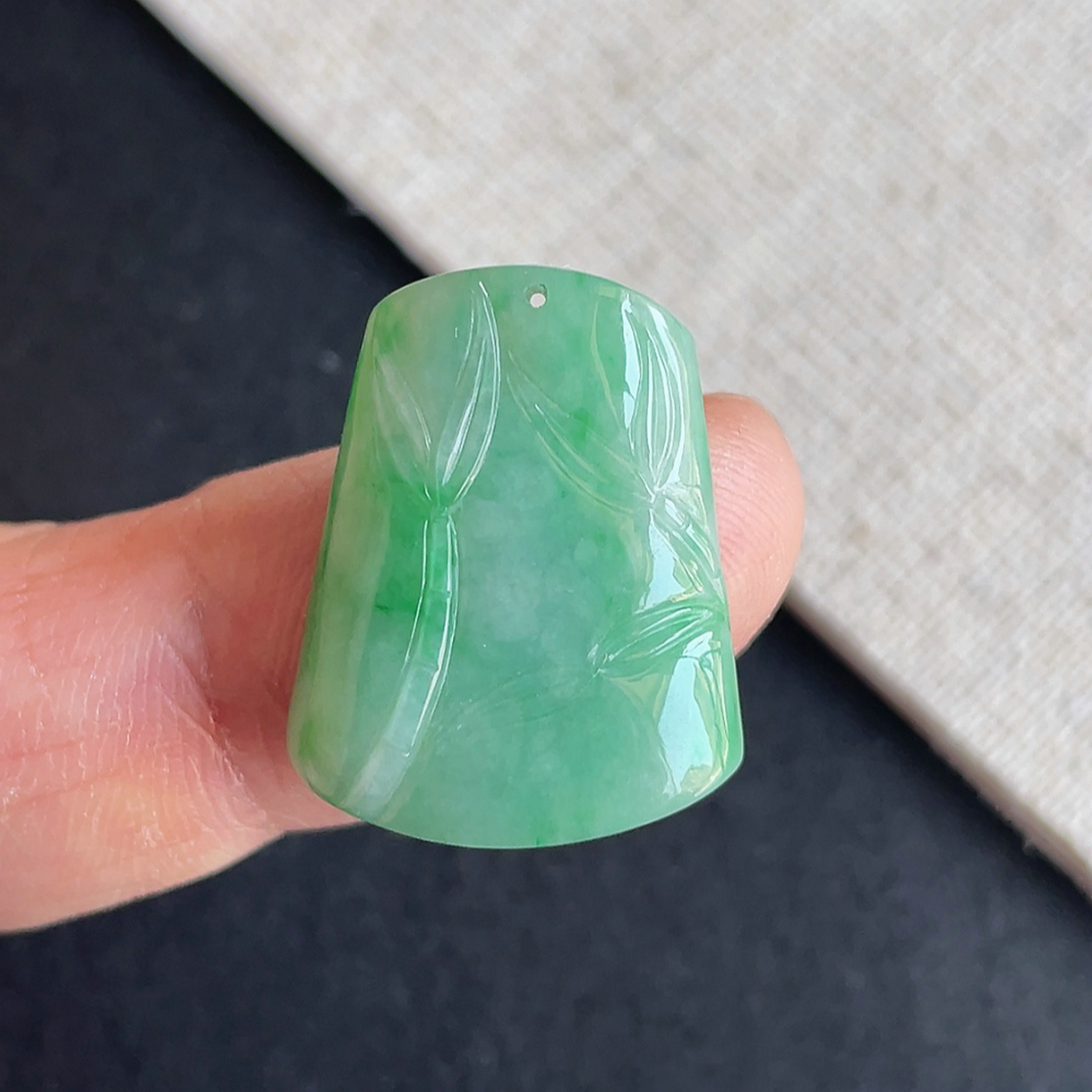 缅甸翡翠飘阳绿竹节吊坠 天然老坑玉石a货裸石颈饰 附证书 金晶