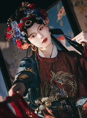 流烟昔泠-落日熔金圆领袍双拼色汉服出租 男女绣花秋冬暗黑风租赁