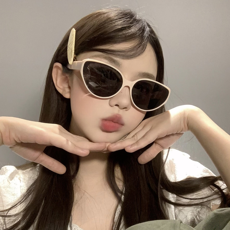 2025新款粉色猫眼高级感墨镜女潮夏季偏光护目防紫外线遮阳太阳镜