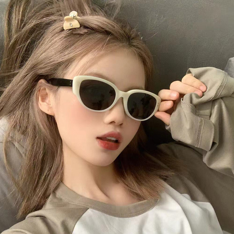 黑白猫眼墨镜内侧小众韩版太阳镜