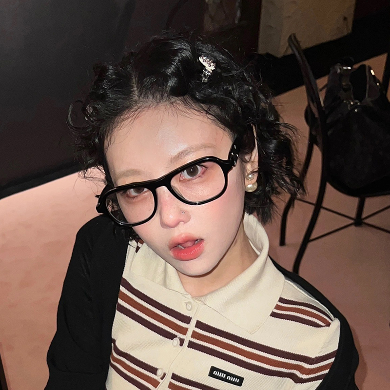 GM同款黑框眼镜女椭圆高级感素颜显脸小防蓝光镜学院风街拍凹造型